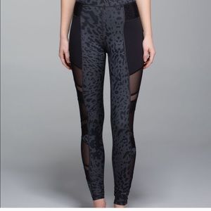Lululemon NWOT Just Breathe Mesh Legging Pant 2